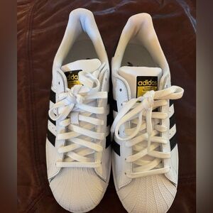 Adidas Superstar NWOT